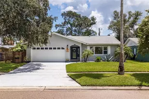 5711 Venetian Blvd NE, Saint Petersburg, FL 33703 - Photo 1