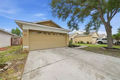 925 Windton Oak Drive, Ruskin, FL 33570 - Photo 2