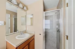 925 Windton Oak Dr, Ruskin, FL 33570 - Photo 26
