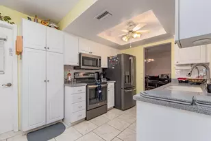 14104 89th Ave, Seminole, FL 33776 - Photo 12