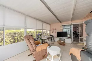 14104 89th Ave, Seminole, FL 33776 - Photo 16