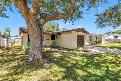 231 93rd Avenue N, Saint Petersburg, FL 33702 - Photo 2
