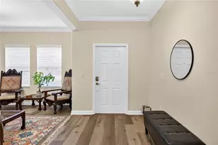 10704 Pegasus Valley Ct, Tampa, FL 33647 - Photo 8