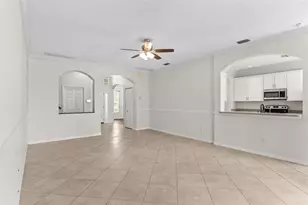 7860 Atwood Dr, Wesley Chapel, FL 33545 - Photo 6