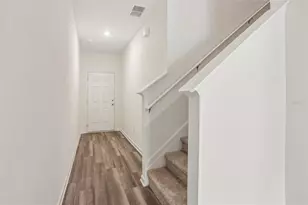 2568 Broadwing St, Kissimmee, FL 34746 - Photo 2