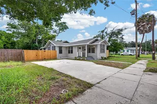 1327 35th St S, Saint Petersburg, FL 33711 - Photo 4
