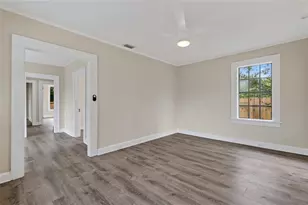 1327 35th St S, Saint Petersburg, FL 33711 - Photo 16