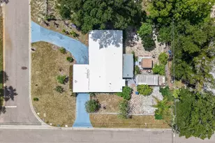 568 Manor Dr, Dunedin, FL 34698 - Photo 38