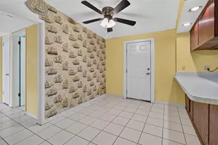568 Manor Dr, Dunedin, FL 34698 - Photo 14