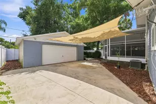 307 E North St, Tampa, FL 33604 - Photo 22