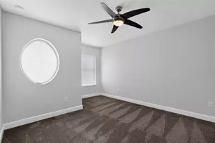 11014 Spring Point Cir, Riverview, FL 33579 - Photo 14