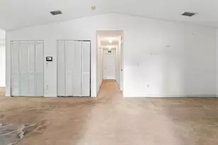 1037 E Yukon St, Tampa, FL 33604 - Photo 2