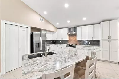 16502 Cayman Drive, Tampa, FL 33624 - Photo 4