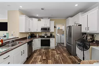 6415 Mangrove Drive, Wesley Chapel, FL 33544 - Photo 40