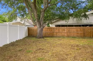 1018 Peachwood Dr, Brandon, FL 33510 - Photo 26