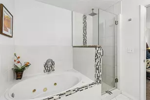 2017 S Village Ave, Tampa, FL 33612 - Photo 30