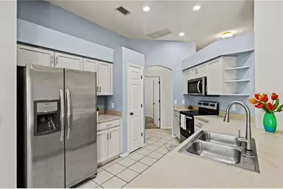 34703 Birchmont Lane, Zephyrhills, FL 33541 - Photo 24