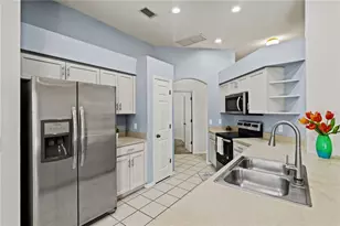 34703 Birchmont Ln, Zephyrhills, FL 33541 - Photo 22