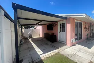 8524 Catalina Dr, Tampa, FL 33615 - Photo 20