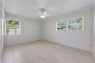 7300 10th St N, Saint Petersburg, FL 33702 - Photo 16