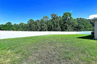 18607 Briar Oaks Dr, Hudson, FL 34667 - Photo 10