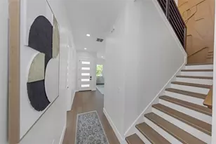 617 Folsom St S, Saint Petersburg, FL 33707 - Photo 10