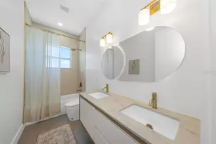 617 Folsom St S, Saint Petersburg, FL 33707 - Photo 60