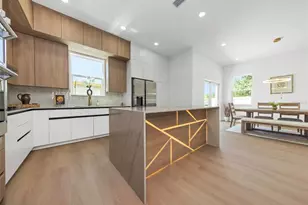 617 Folsom St S, Saint Petersburg, FL 33707 - Photo 36