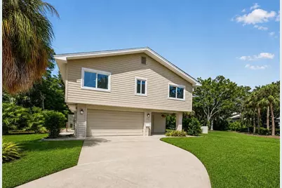 1300 Pleasant Way S, Saint Petersburg, FL 33705 - Photo 2