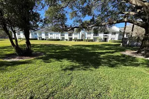 5005 Bordeaux Village Pl, Tampa, FL 33617 - Photo 20