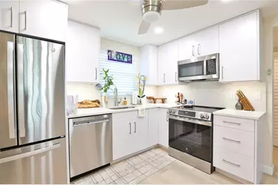4600 98th Way N #209, Seminole, FL 33708 - Photo 6