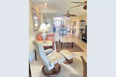 3789 46th Avenue S #202, Saint Petersburg, FL 33711 - Photo 6