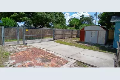 2055 28th Avenue N, Saint Petersburg, FL 33713 - Photo 32