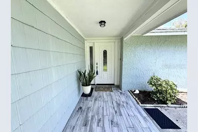 16004 Grass Lake Drive, Tampa, FL 33618 - Photo 2