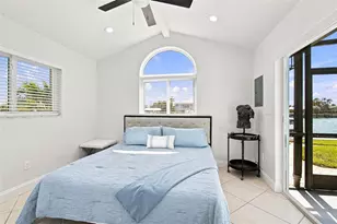 11900 7th St E, Treasure Island, FL 33706 - Photo 38