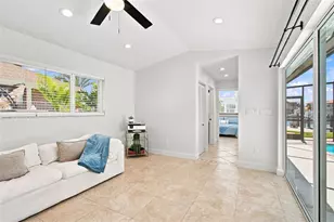 11900 7th St E, Treasure Island, FL 33706 - Photo 36