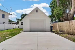 3927 11th Ave S, Saint Petersburg, FL 33711 - Photo 8