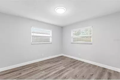 2443 26th Avenue S, Saint Petersburg, FL 33712 - Photo 18