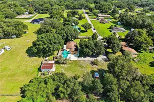 8904 Clayton Ln, Lakeland, FL 33809 - Photo 38