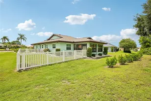 1711 S Pebble Beach Blvd, Sun City Center, FL 33573 - Photo 30