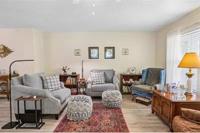 1711 S Pebble Beach Boulevard, Sun City Center, FL 33573 - Photo 4