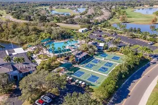 2110 Harleston Pl, Sun City Center, FL 33573 - Photo 32