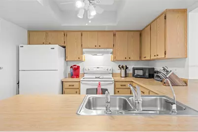 2110 Harleston Place, Sun City Center, FL 33573 - Photo 12