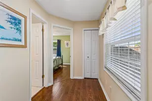 4737 Foxshire Cir, Tampa, FL 33624 - Photo 50