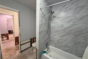 8649 Lake Isle Dr, Temple Terrace, FL 33637 - Photo 12