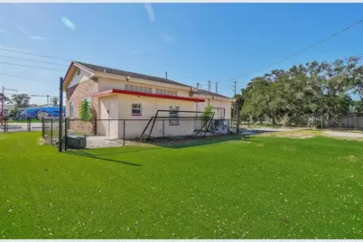 2000 Bayshore Boulevard, Dunedin, FL 34698 - Photo 10