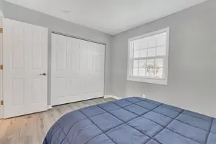 102 Pompano Dr SE, Saint Petersburg, FL 33705 - Photo 20