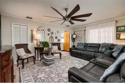 6376 4th Avenue S, Saint Petersburg, FL 33707 - Photo 6
