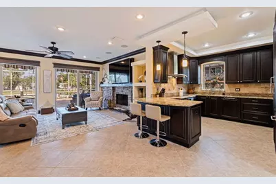 3931 Pompano Drive SE, Saint Petersburg, FL 33705 - Photo 10