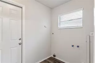 10275 56th Street N, Pinellas Park, FL 33782 - Photo 18